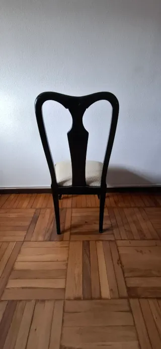 Silla de comedor negra y beige