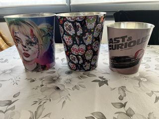 3 Cubos Metálicos Decorativos