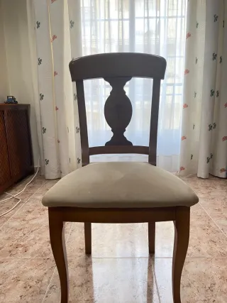 Mesa  Extensible con Cristal+  6 Sillas Cerezo