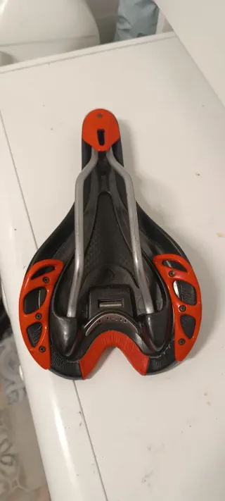 Sillín Fizik carretera