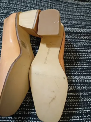 Zapatos de tacón color camel