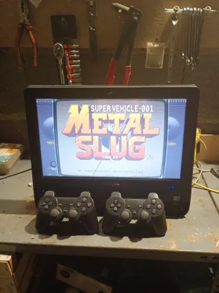 Pc todo en uno con cientos de juegos y con 2 mando