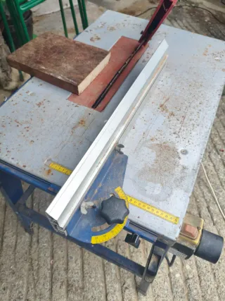 Mesa de corte circular para madera