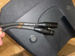 Altavoces Alto TX210 (2 unidades) y pies VONYX