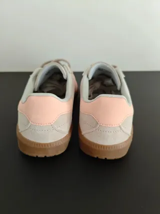 Zapatillas Adidas Beige y Rosa