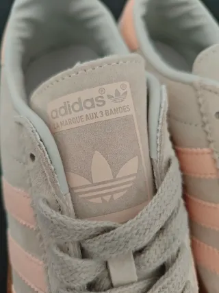 Zapatillas Adidas Beige y Rosa