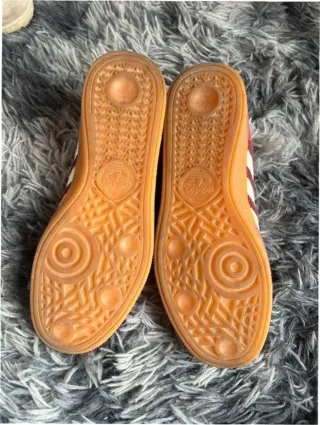 Adidas Spezial Shadow Red