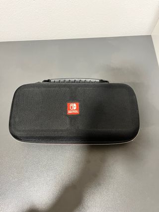 Nintendo Switch + 11 giochi + Mando Pro