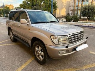 Toyota Land Cruiser 100 2004
