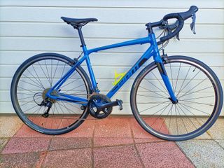 Giant Contend 1 (2019) Talla M Shimano Sora