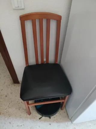 4 Sillas de Comedor Madera y polipiel