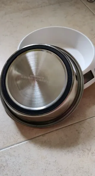 Cuenco comedero con báscula integrada