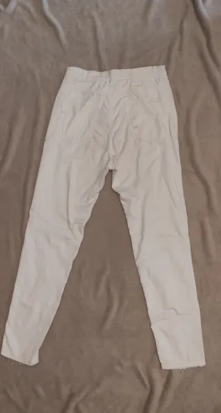Pantalón Stradivarius T.36