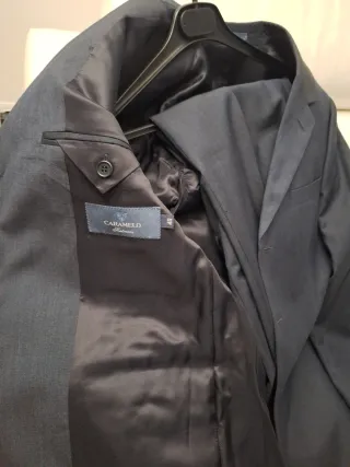 Traje Caramelo azul marino Nuevo a estrenar.