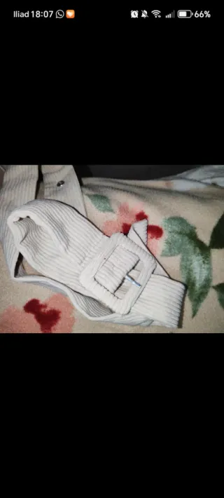 Vestito corto a costine beige con cintura