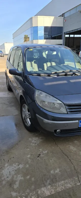 Renault Grand Scenic 2005