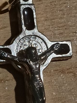 Croce San Benedetto colore argento Nero