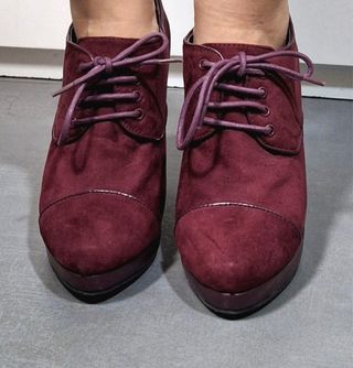 Botines de ante con cordones