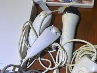 Consola Wii y Accesorios