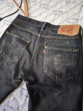 Pantalón Levi's 501 Negro Industrial Talla 31-32