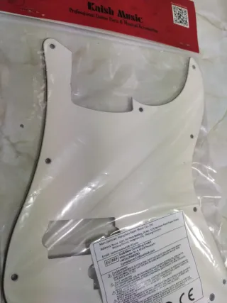 Golpeador blanco para guitarra eléctrica