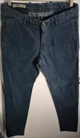 Pantalón azul marino Mango