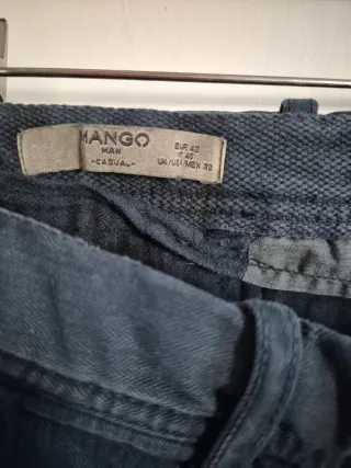 Pantalón azul marino Mango