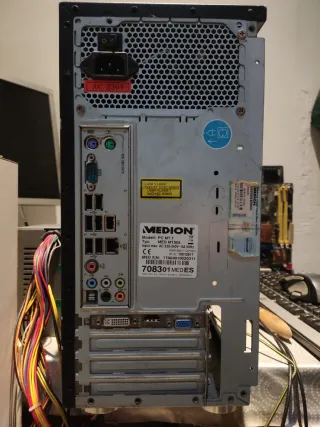 PC Medion Core2quad 8GB RAM 500GB HDD