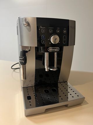 Cafetera DeLonghi Magnífica S Smart