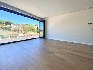 Piso en alquiler en Peñagrande en Madrid