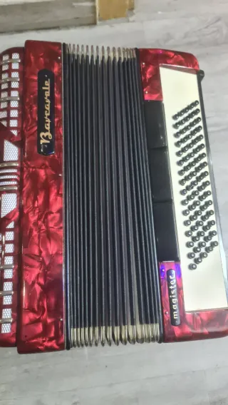 Fisarmonica Barcarole Rossa 80 bassi