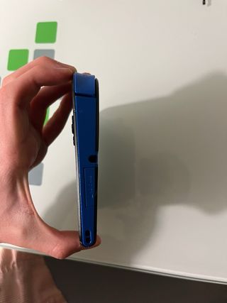 Nintendo 2DS Negra/Azul + FIFA 15