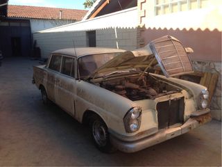 Despiece Mercedes W111 Colas
