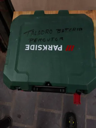 Taladro Percutor Parkside 20V sin batería.