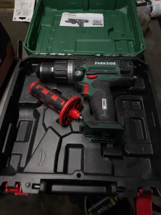 Taladro Percutor Parkside 20V sin batería.