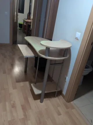 Escritorio madera y metal