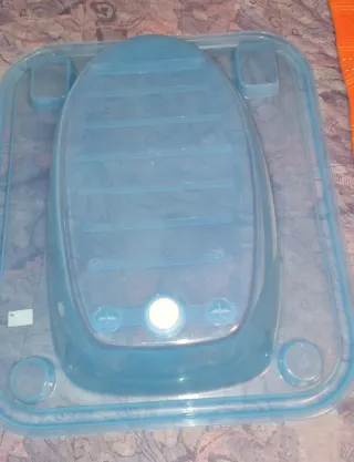 Bañera azul para bebé