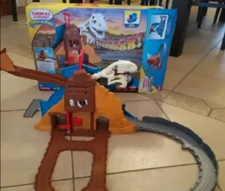 Trenino Thomas "Dinosauro Ruggente"