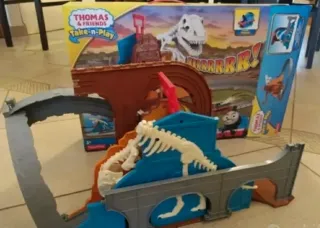 Trenino Thomas "Dinosauro Ruggente"