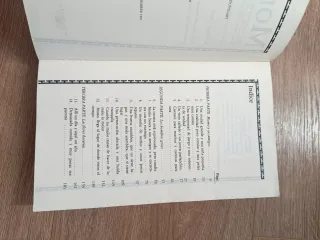 Momo (Spanish Language Edition)