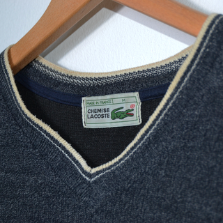 Jersey Lacoste gris oscuro cuello pico
