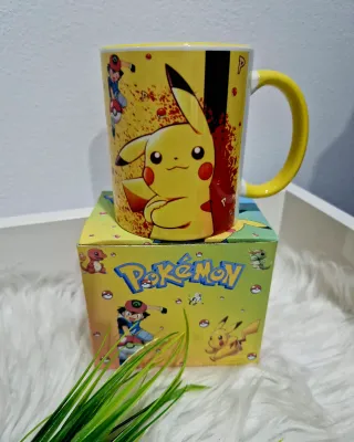Caneca Pokémon Pikachu Cerâmica Amarela