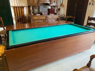 Mesa de comedor de madera convertible en billar