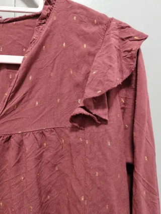 Blusa con volantes y estampado