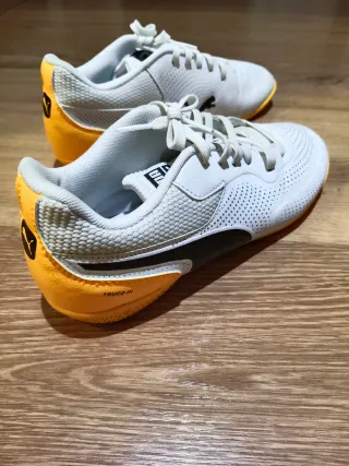 Zapatillas Puma Futbol Sala Blancas y Amarillas