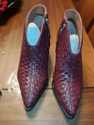 Botines piel trenzada burdeos T.39