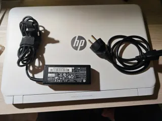 Portátil HP Pavilion Core i5  6GB RAM