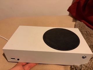 Xbox Series S + Mando Blanco