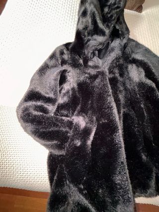 Abrigo pelo sintético Zara capucha