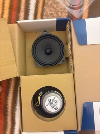 Altavoces BMW Serie 1 (2011). Set 4 piezas.